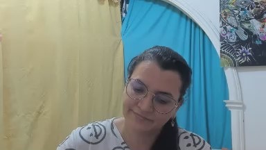 marilyn_Garcia live cam on Cam4