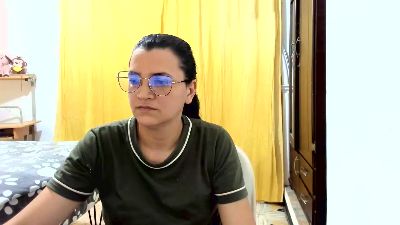 marilyn_Garcia live cam on Cam4
