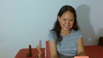 marilynhairy live cam on Cam4