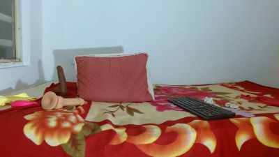 marilynhairy live cam on Cam4