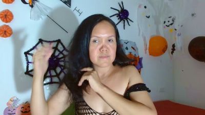 marilynhairy live cam on Cam4