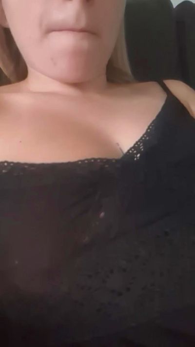 marina334 live cam on Cam4