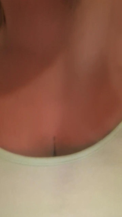 marina334 live cam on Cam4