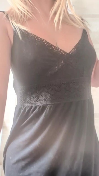 marina334 live cam on Cam4