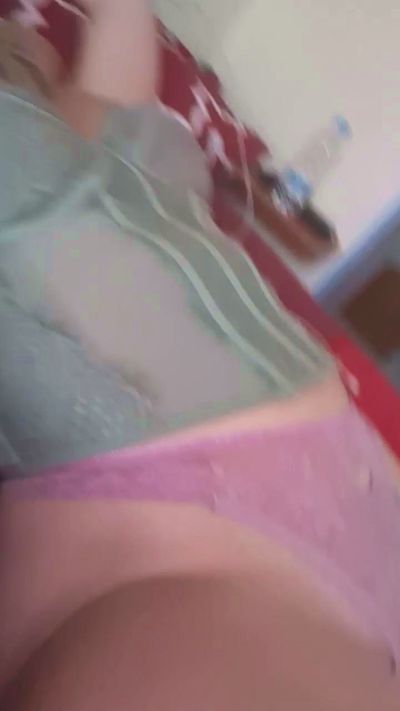 marina334 live cam on Cam4