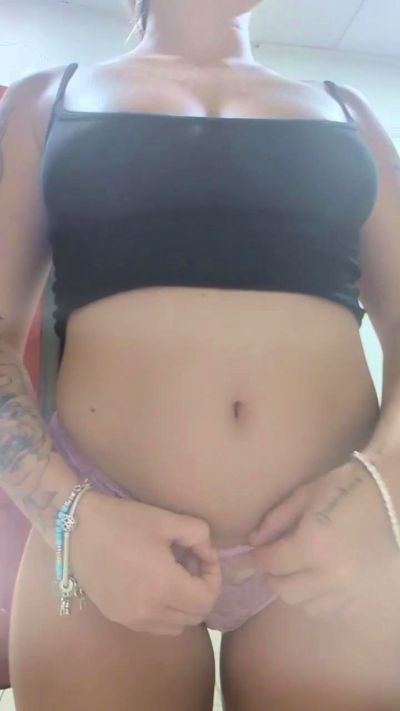 marina334 live cam on Cam4
