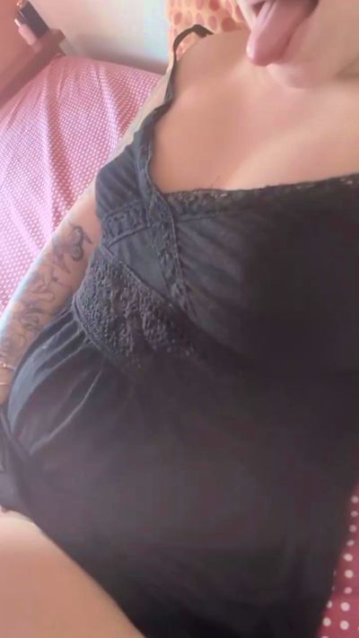 marina334 live cam on Cam4