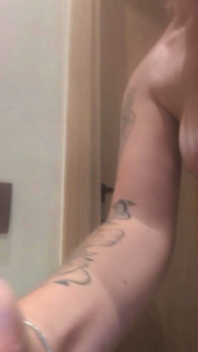 marina334 live cam on Cam4