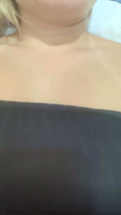marina334 live cam on Cam4