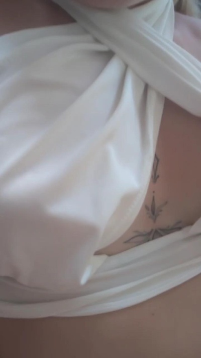 marina334 live cam on Cam4