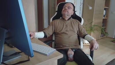 marioandreas live cam on Cam4