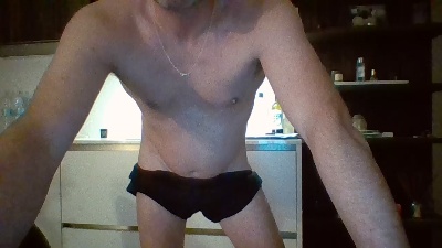 markitaly1981 live cam on Cam4