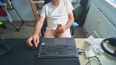 markosex75 live cam on Cam4