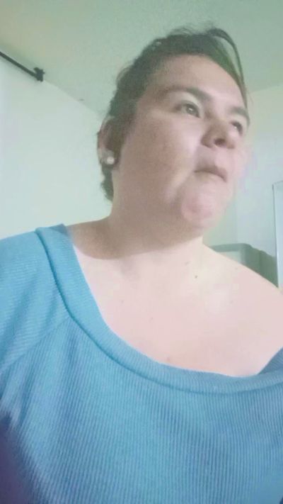 martinejones live cam on Cam4