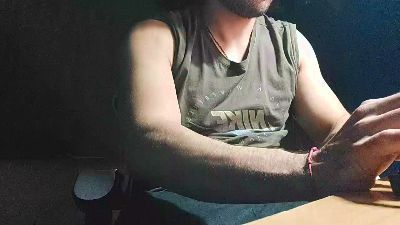 martinsanti19 live cam on Cam4