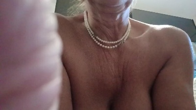 marymonella live cam on Cam4