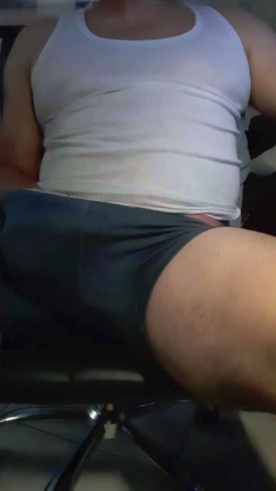 massimo340 live cam on Cam4