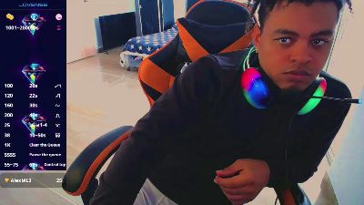 master_blade778 live cam on Cam4