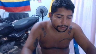 master_juju1999 live cam on Cam4