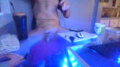 mateese0001 live cam on Cam4