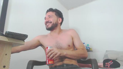 mateooth live cam on Cam4