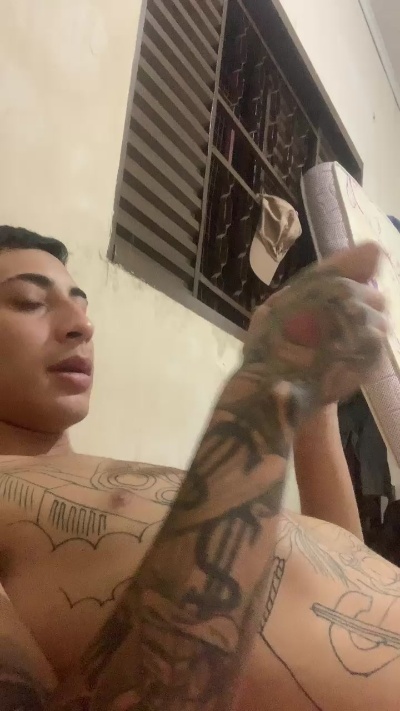 mateus2444 live cam on Cam4