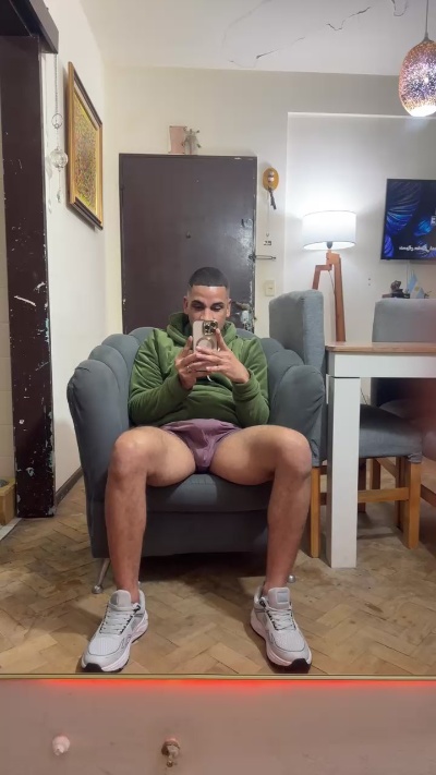 matiushott live cam on Cam4