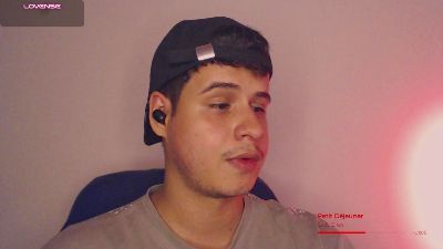 matt_reinold1 live cam on Cam4