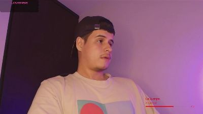 matt_reinold1 live cam on Cam4