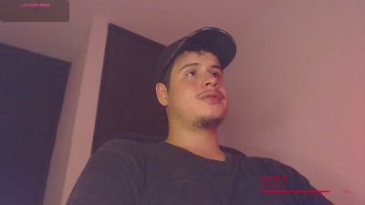 matt_reinold1 live cam on Cam4