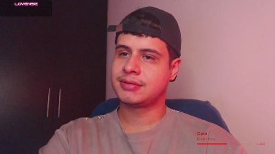 matt_reinold1 live cam on Cam4