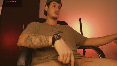 matt_reinold1 live cam on Cam4
