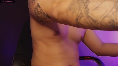 matt_reinold1 live cam on Cam4