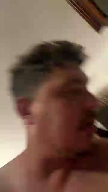 mattiahot4 live cam on Cam4