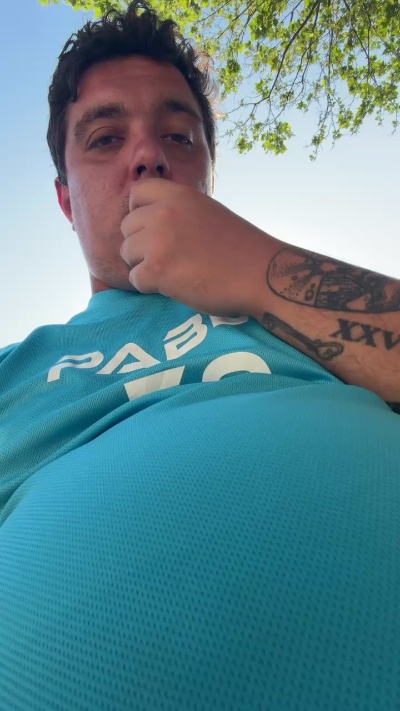mattiahot4 live cam on Cam4