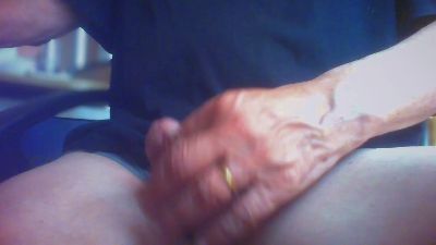 maturedaddi live cam on Cam4