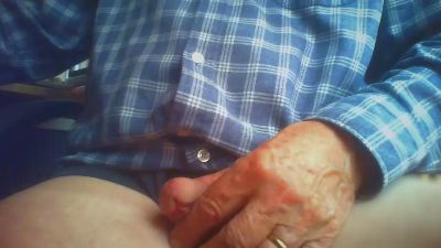 maturedaddi live cam on Cam4