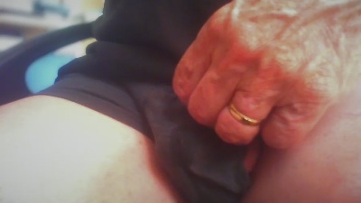 maturedaddi live cam on Cam4