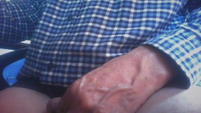 maturedaddi live cam on Cam4