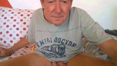 mauro62it live cam on Cam4