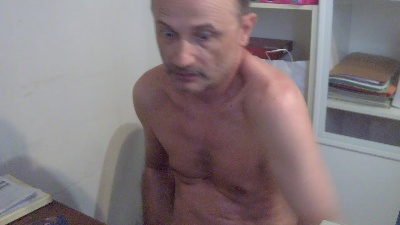 mauryz47 live cam on Cam4