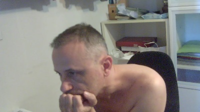 mauryz47 live cam on Cam4