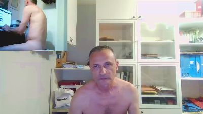 mauryz47 live cam on Cam4