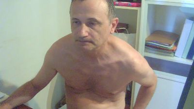 mauryz47 live cam on Cam4