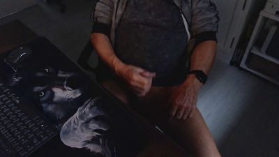 max1714fun live cam on Cam4