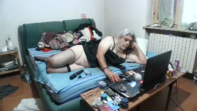 max1970to live cam on Cam4