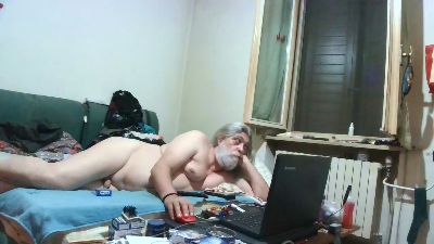 max1970to live cam on Cam4