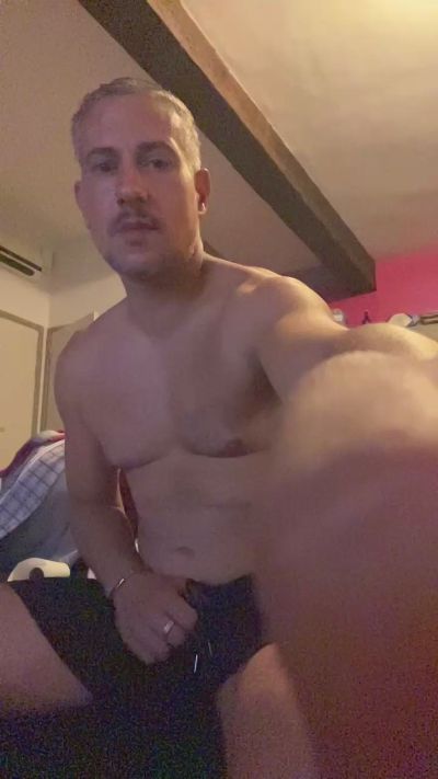 max83_fun live cam on Cam4