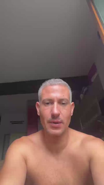 max83_fun live cam on Cam4