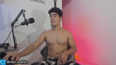max__andrich live cam on Cam4